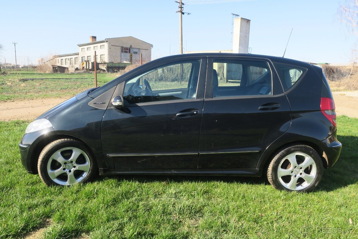 MERCEDES BENZ A 200 AVANTGARDE - 2