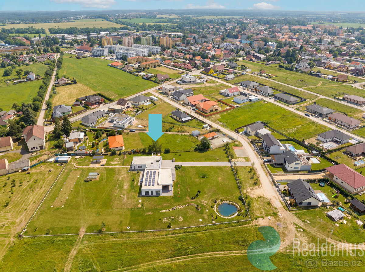 Prodej velké stavební parcely v Třeboni - 2
