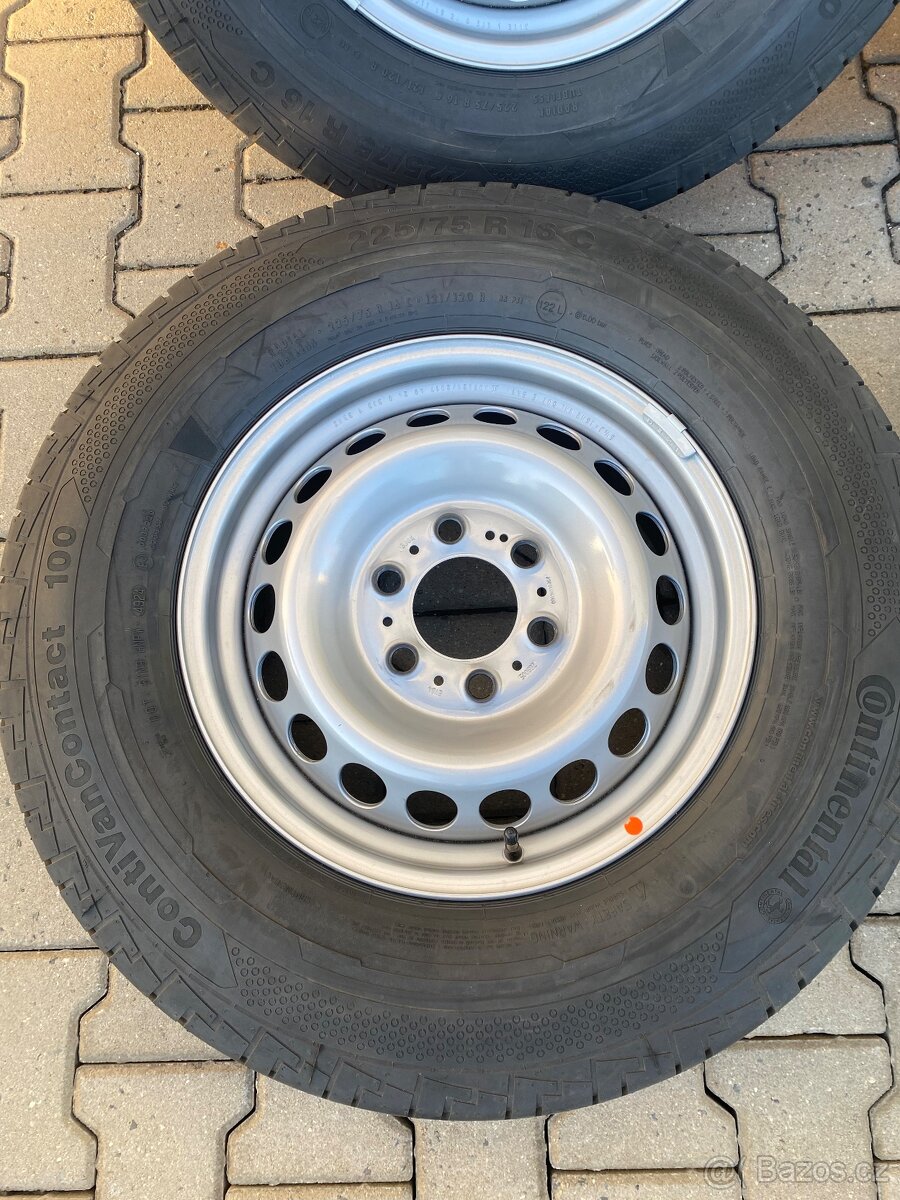Kola sprinter 907,910,906 225/75/16C continental - 2