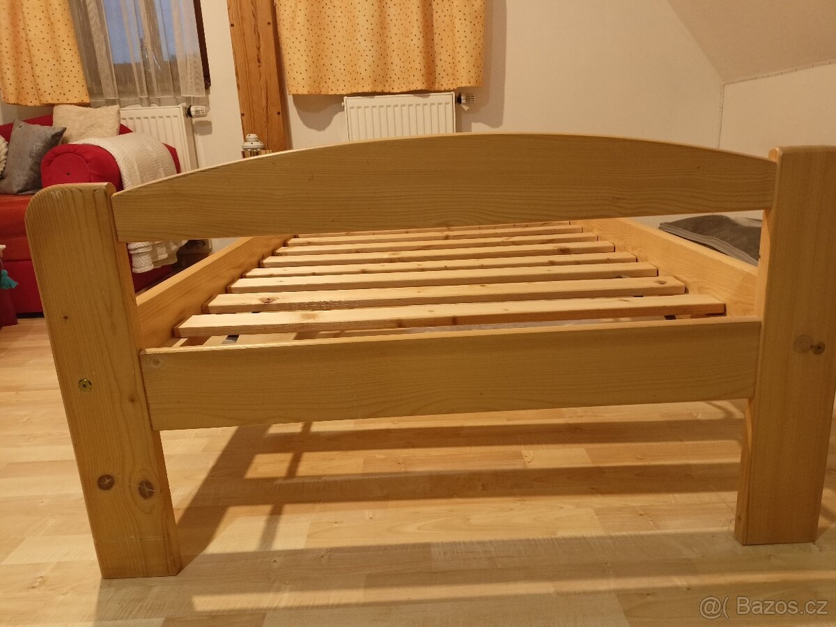 Dřevěná postel z masivu - jednolůžko - 2