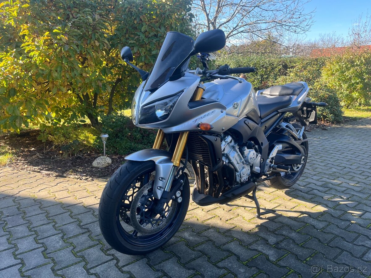 Yamaha FZ1 r.v. 2007 32000km - 2