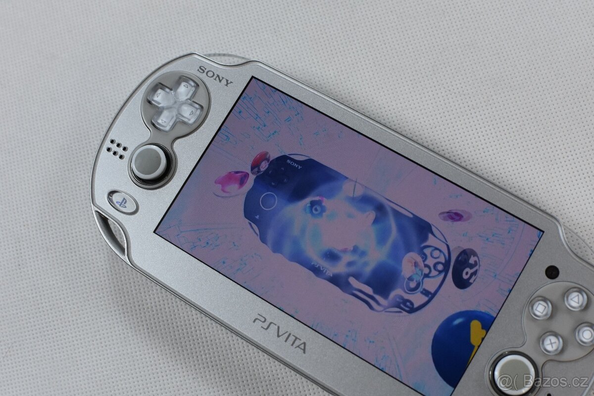 Sony PlayStation Vita Ice Silver Rare PCH-1000 OLED - 2