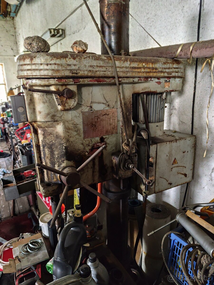 Sloupová vrtačka - 2