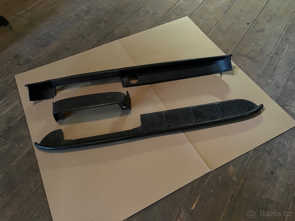 BMW E10 palubní deska 3-dílná - 2