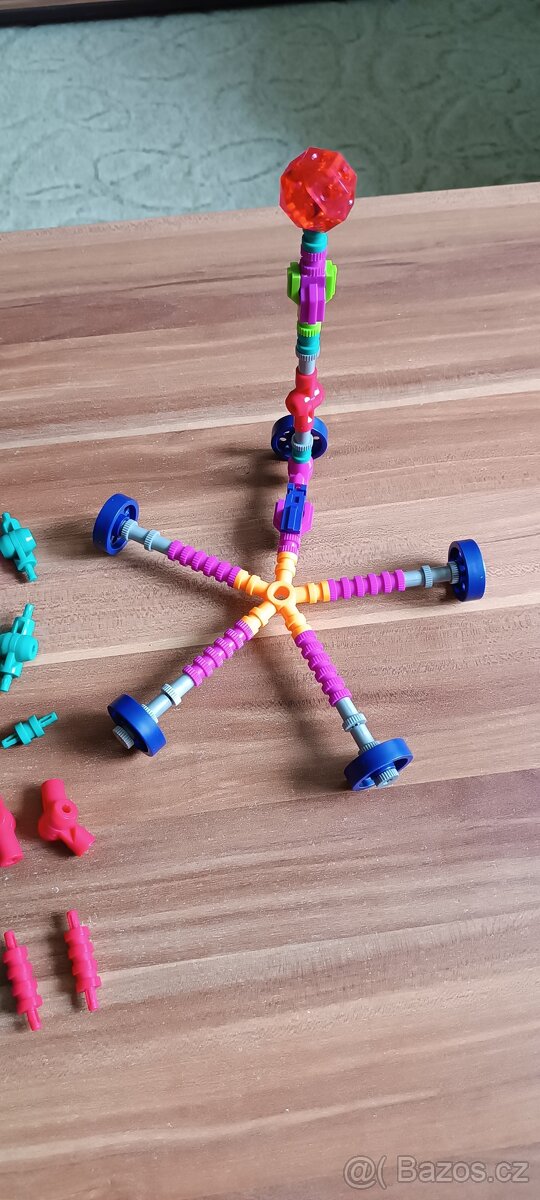 Konstrukční stavebnice - 2