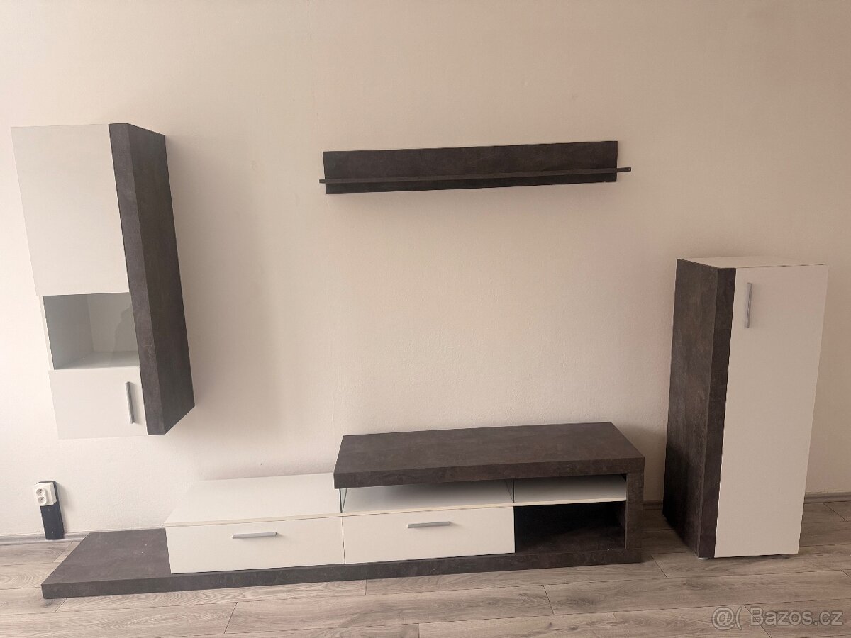 Obývací stěna - 2