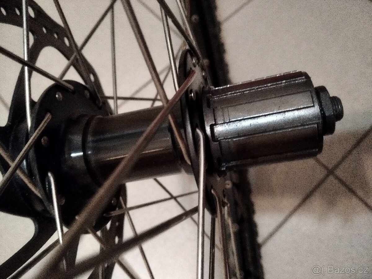 Zapletené kolo zadní 26 - 2