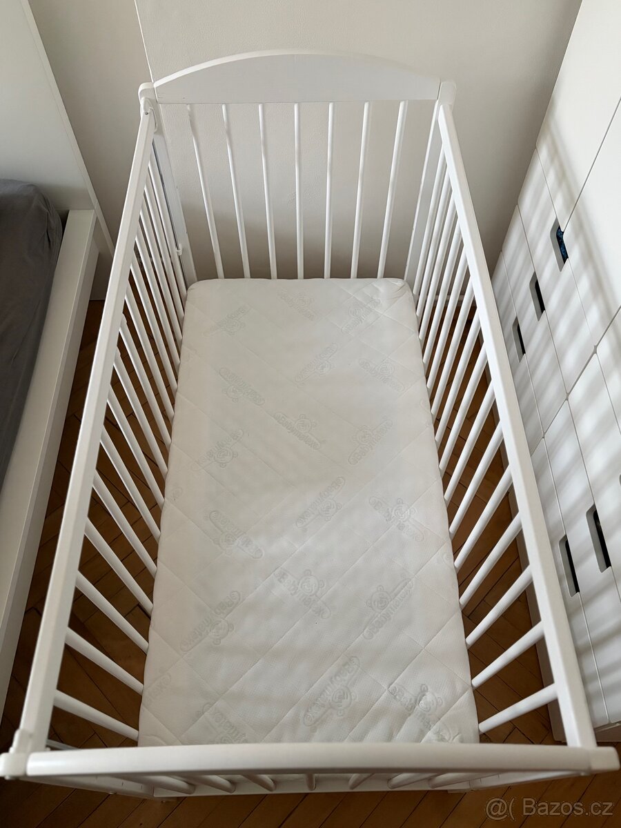 Dětská postýlka, matrace, doplňky - 2