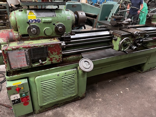 Hrotový soustruh SV18R/1250 - 2