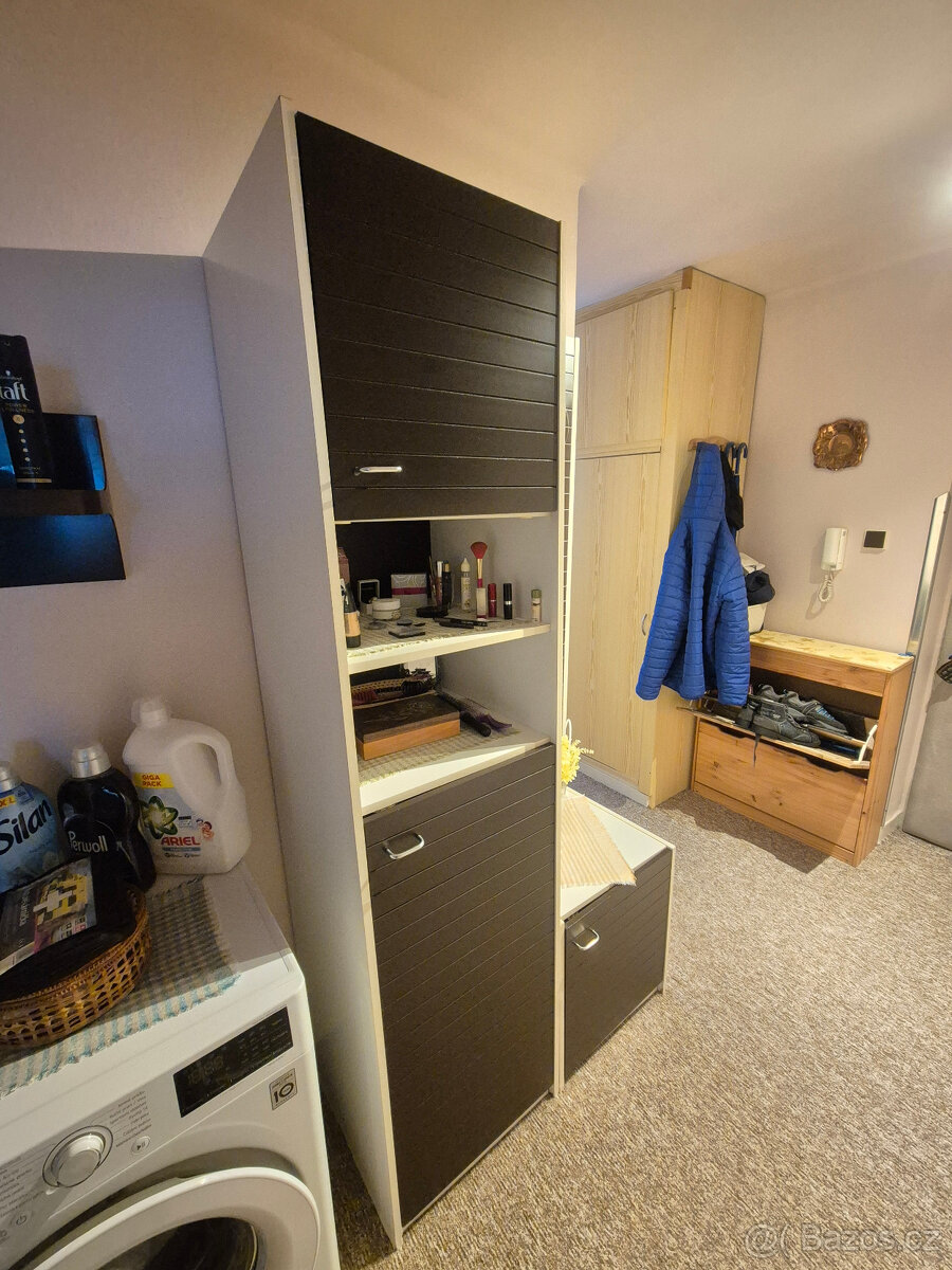 Předsíňová stěna - 2