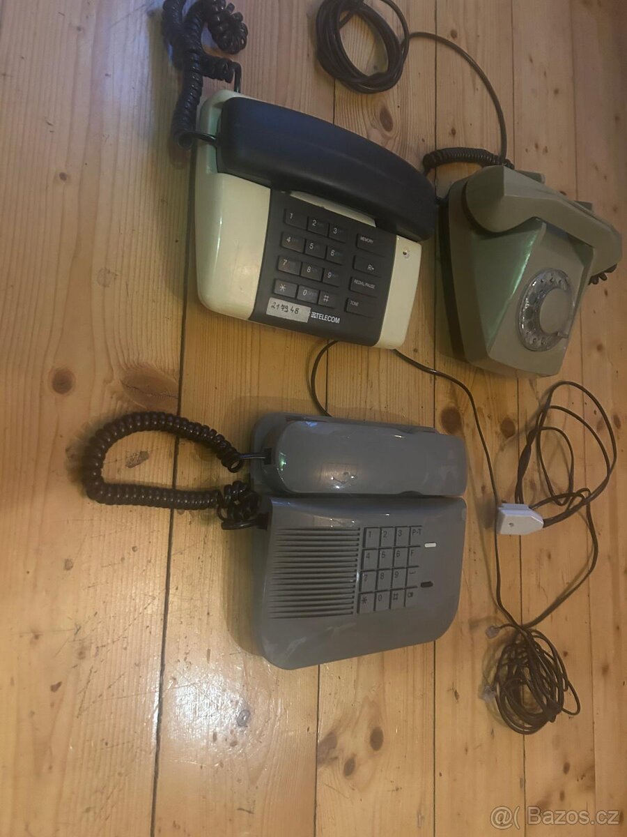 Staré telefony - 2