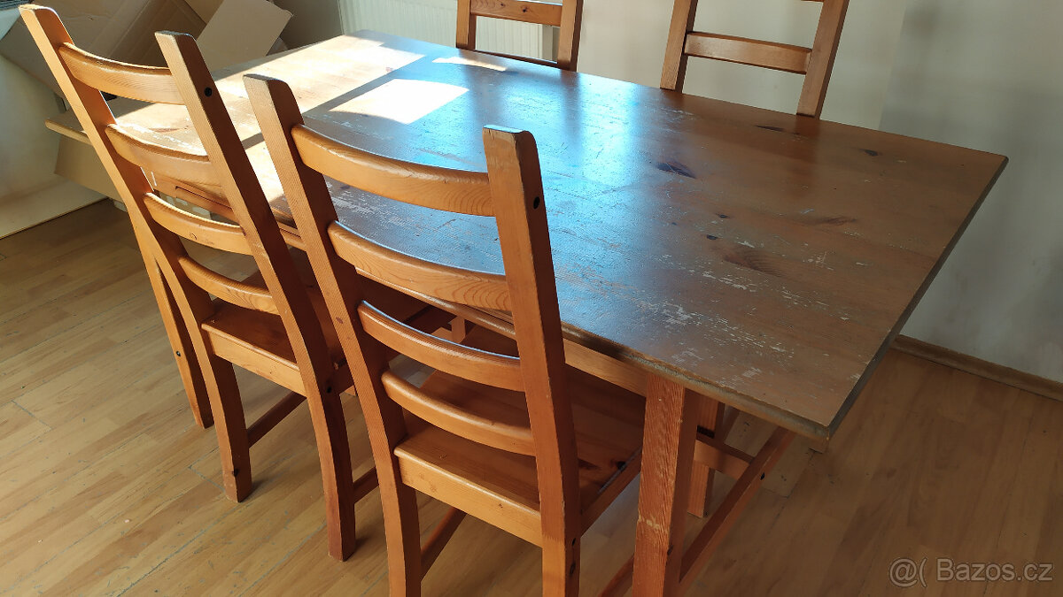 Ikea jídelní stůl + 4 židle - 2
