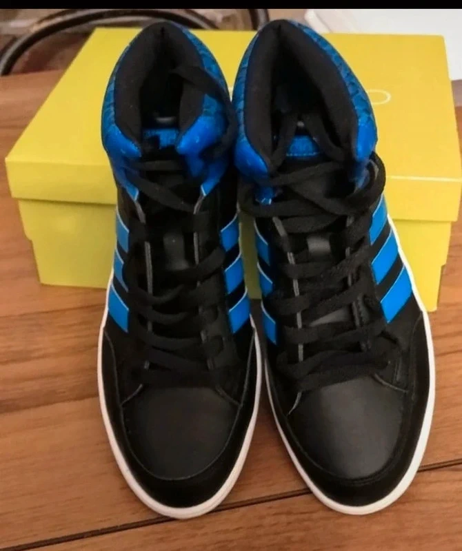 Kotníkové botasky Adidas - 2