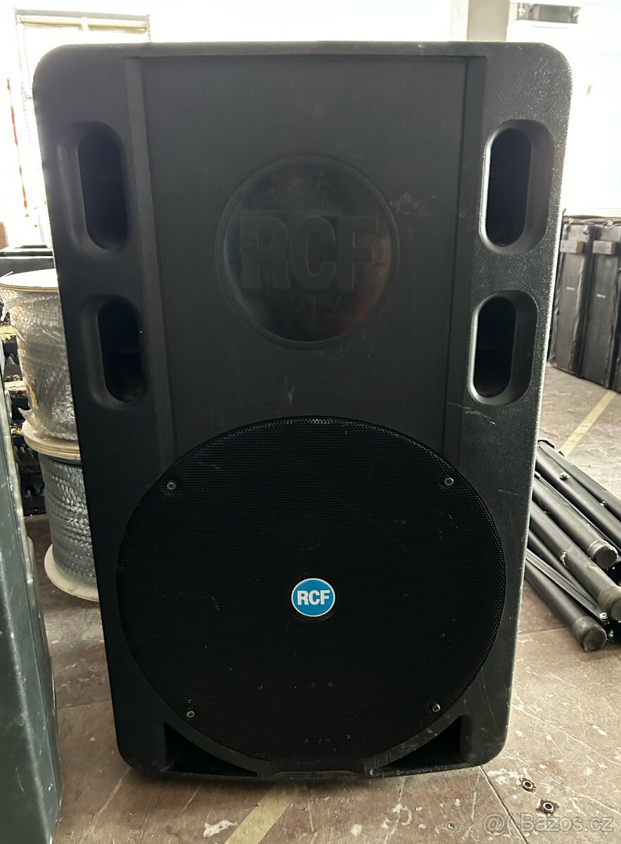 ZVUKOVÁ APARATURA RCF - 2