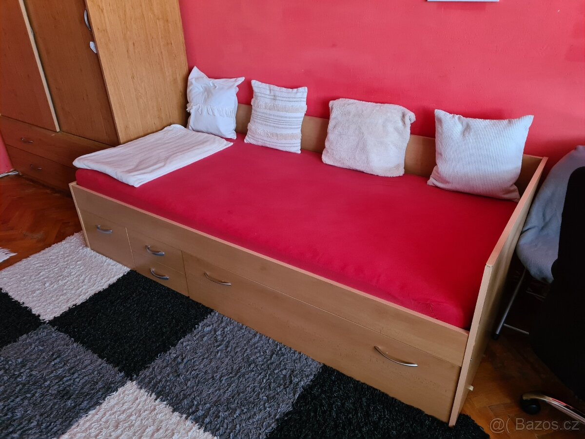 Prodám jednolůžkovou postel - 2