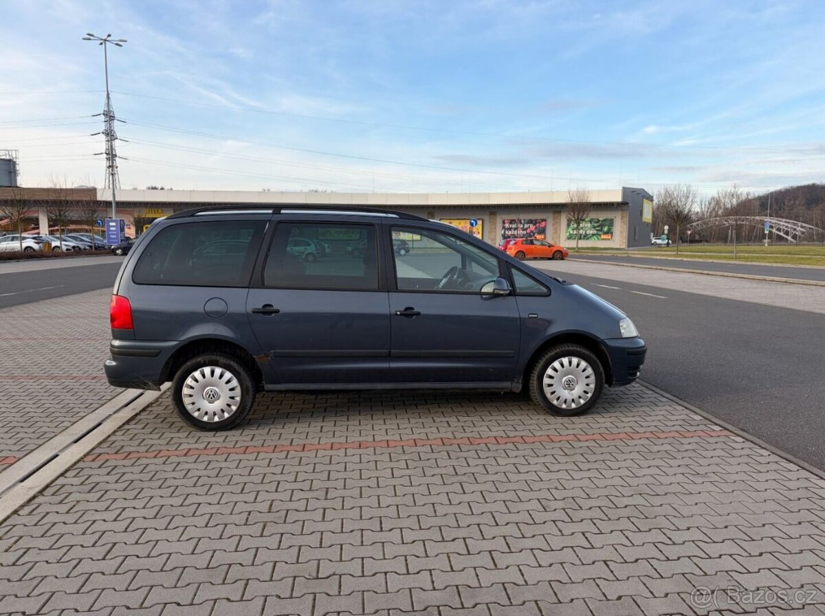 Volkswagen Sharan 1.9 TDi 7 míst - 2
