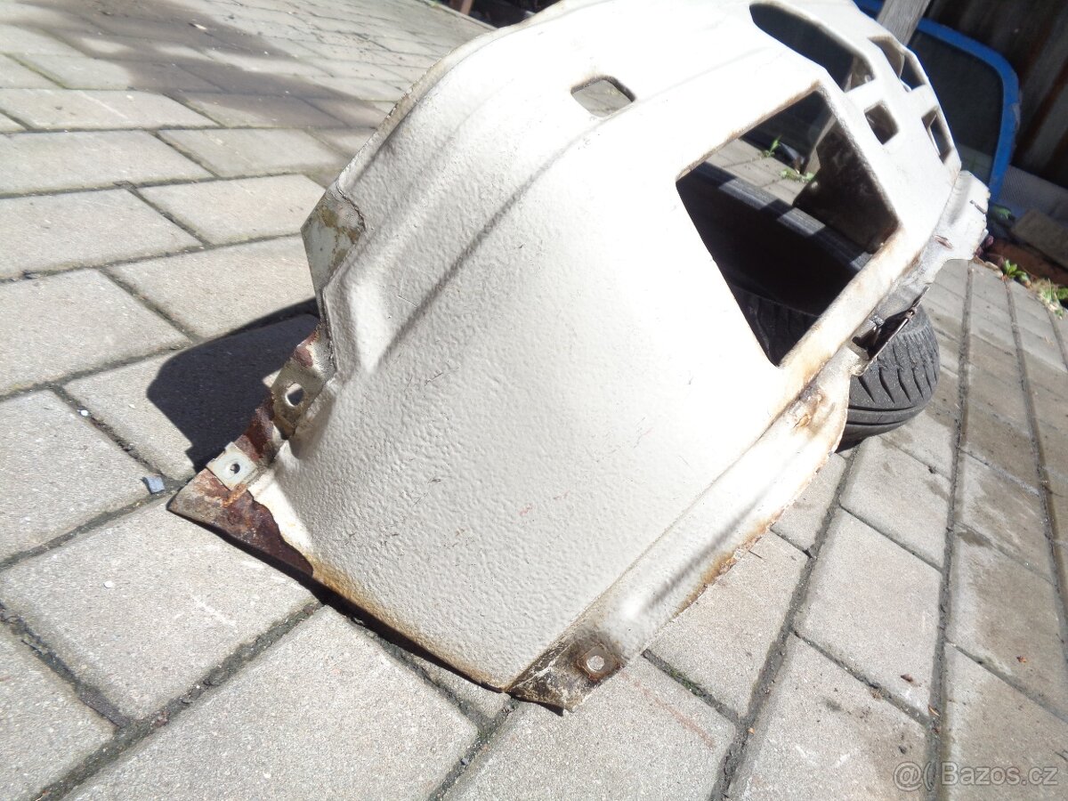 BMW 3 E30 spodní část předního čela 41331916986 - 2