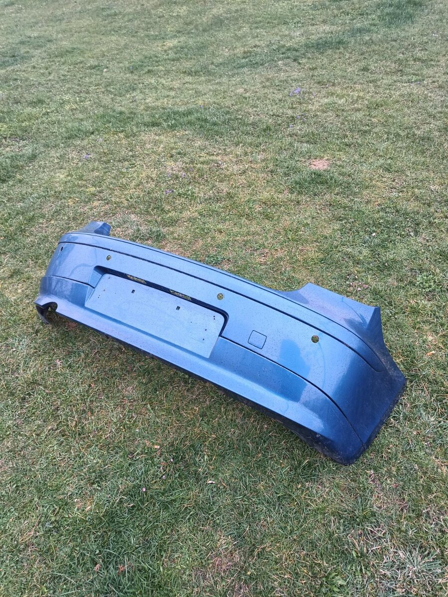 Zadní nárazník BMW řady 1 e87 - 2