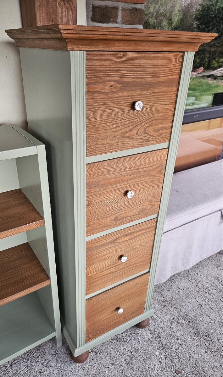 Vysoká dřevěná venkovská komoda - 2