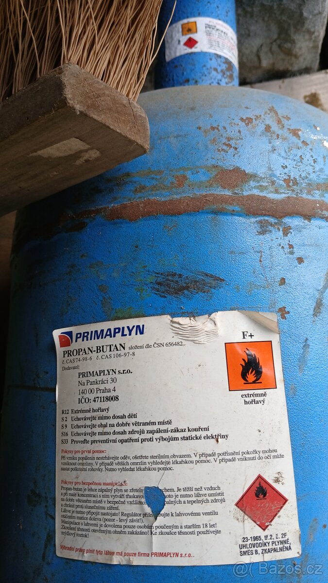 Velká propan-butan láhev - 2