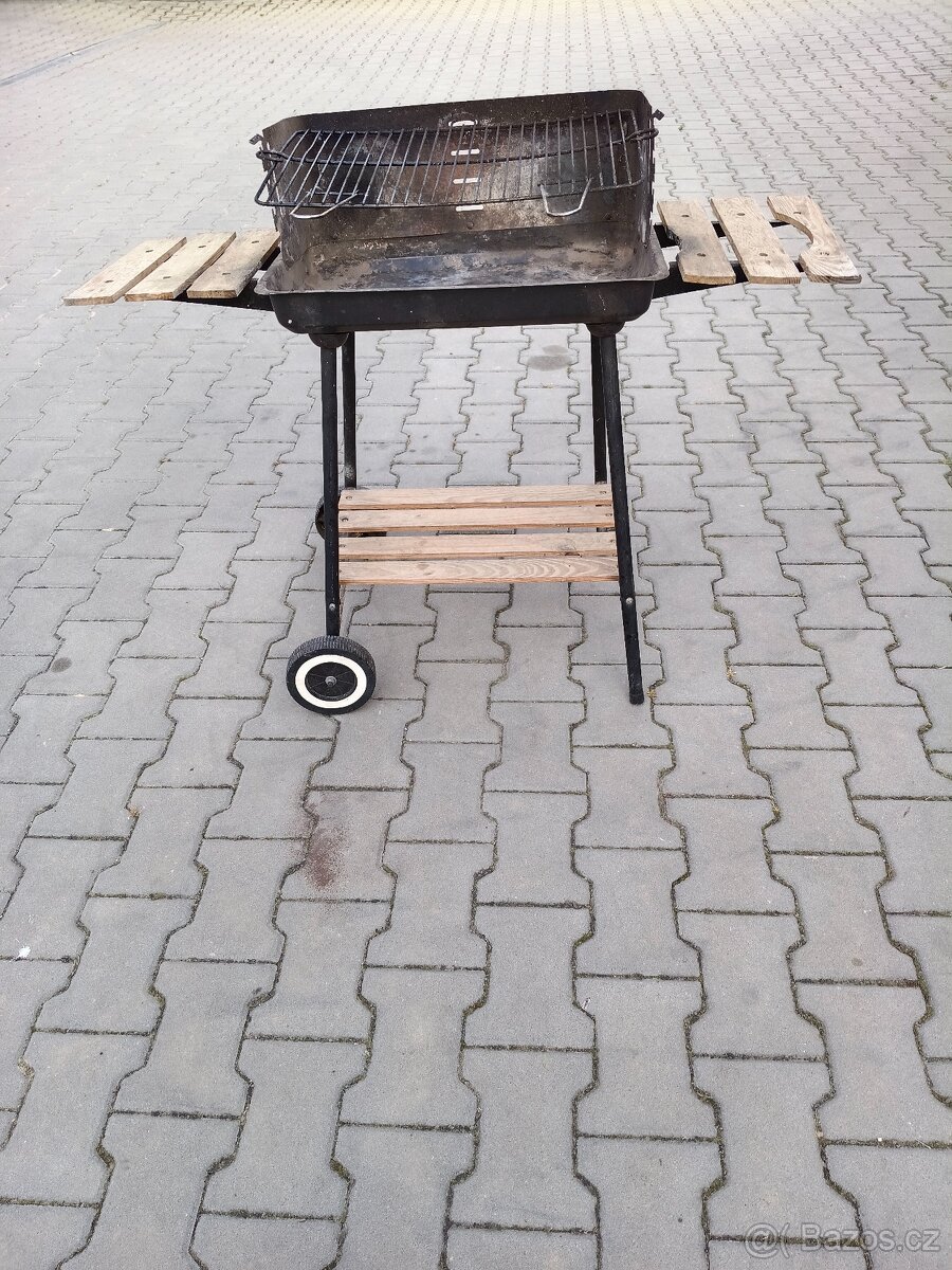 Prodám gril - 2