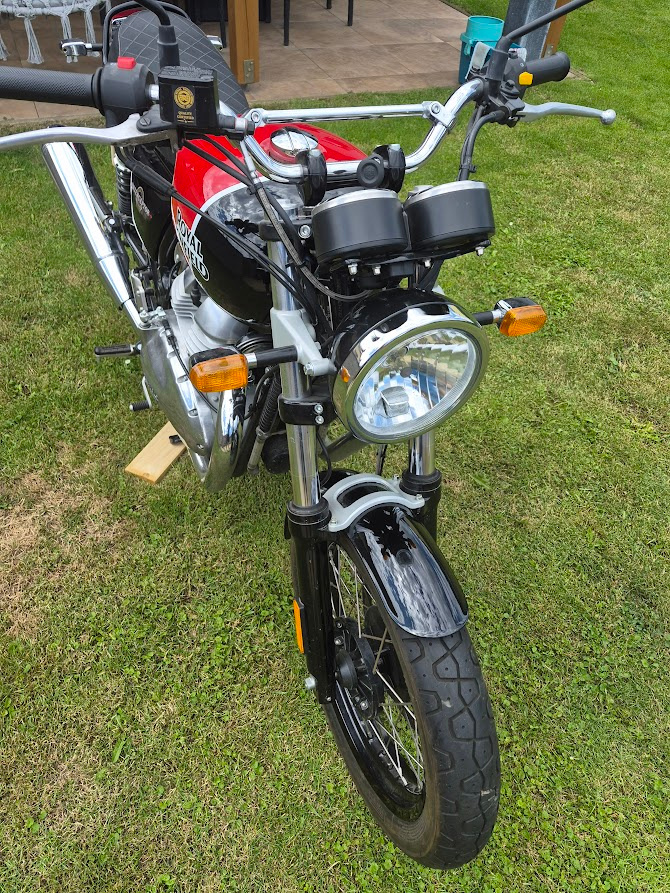 Royal Enfield Interceptor 650 - 2