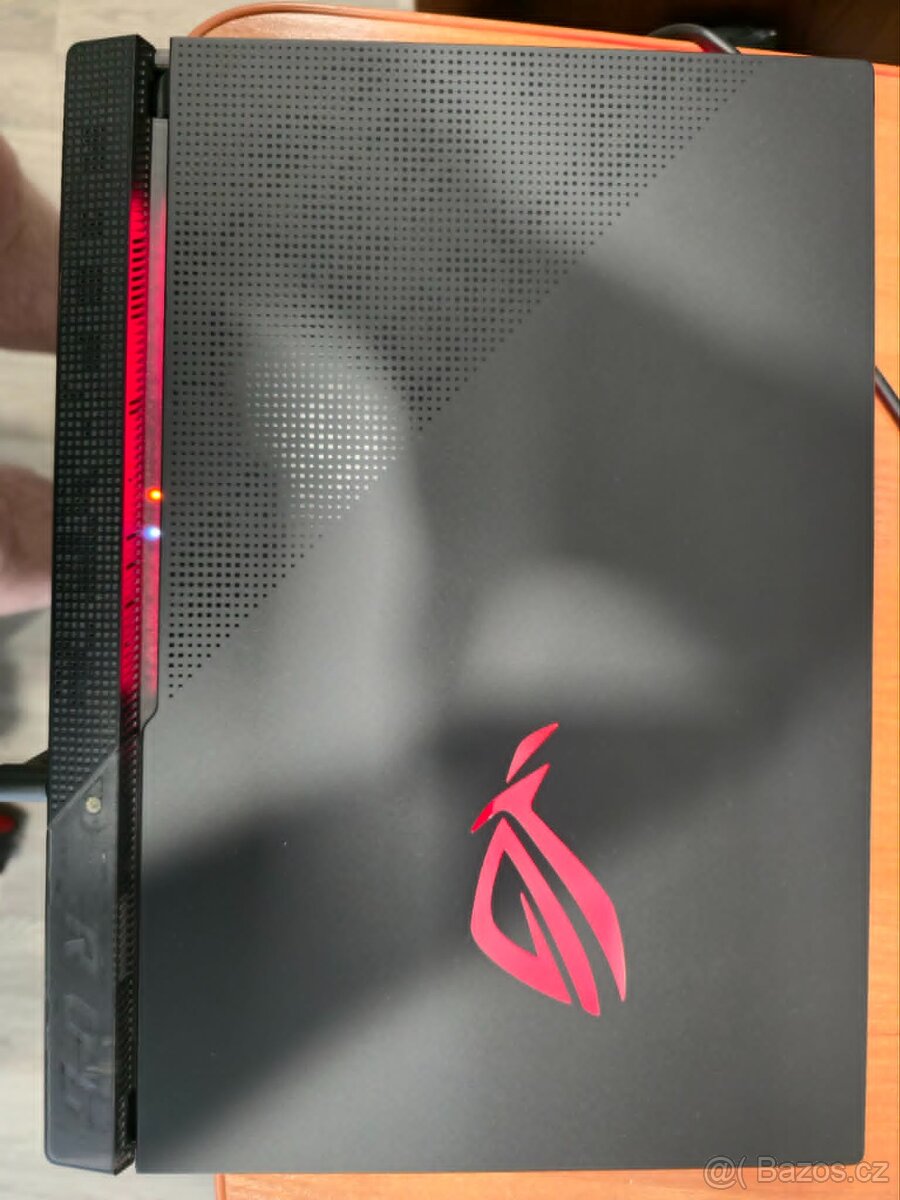 ASUS ROG strix SCAR 15 Ryzen 9 + RTX 3080 - 2