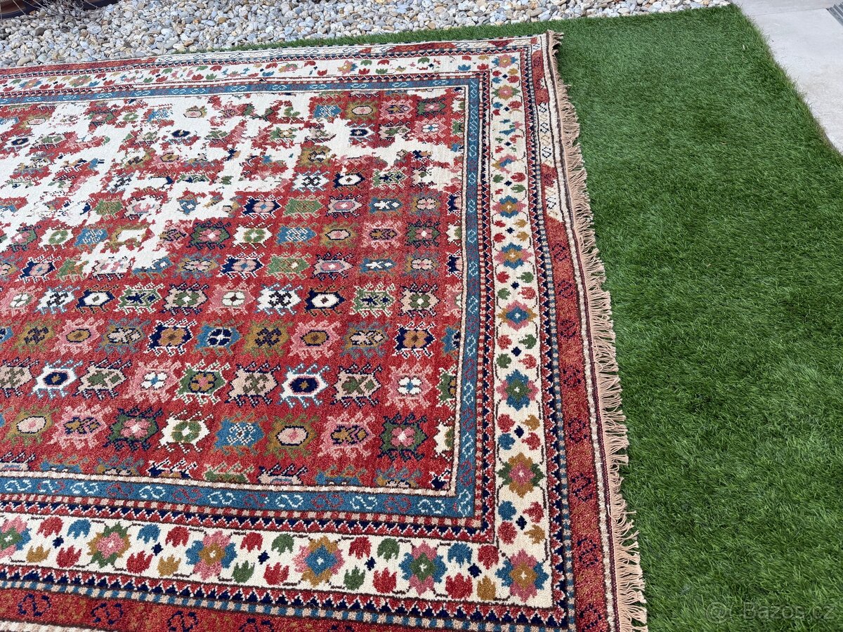 Koberec 200x300 nove - 2