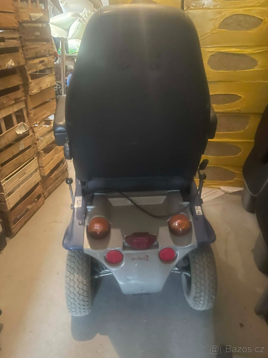 Elektrický invalidní vozík MEYRA OPTIMUS 2 - 2