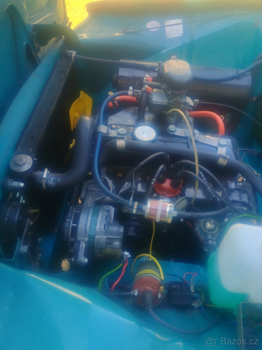 Dacia 1300 modro zelená - 2