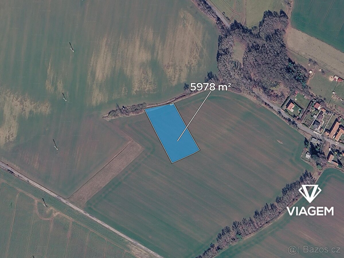 Pole 5 978 m² - 2