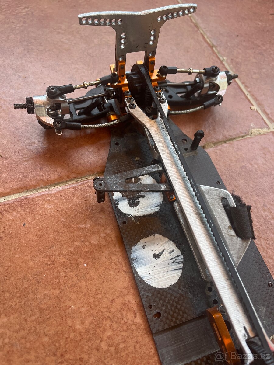 Xray t4 podvozek - 2