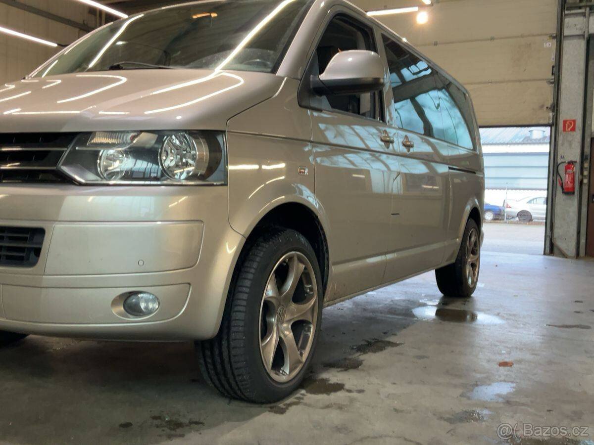 VW Multivan T5 2.0 TDI 103kW LONG,Match,2xšoupačky,tažné. - 2