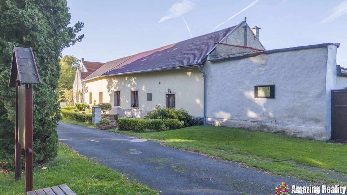 Prodej rodinného domu v obci Lošany - 2