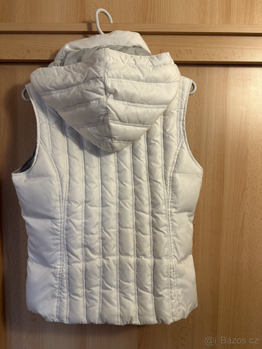 bílá značková péřová vesta Gas vel. L - 2