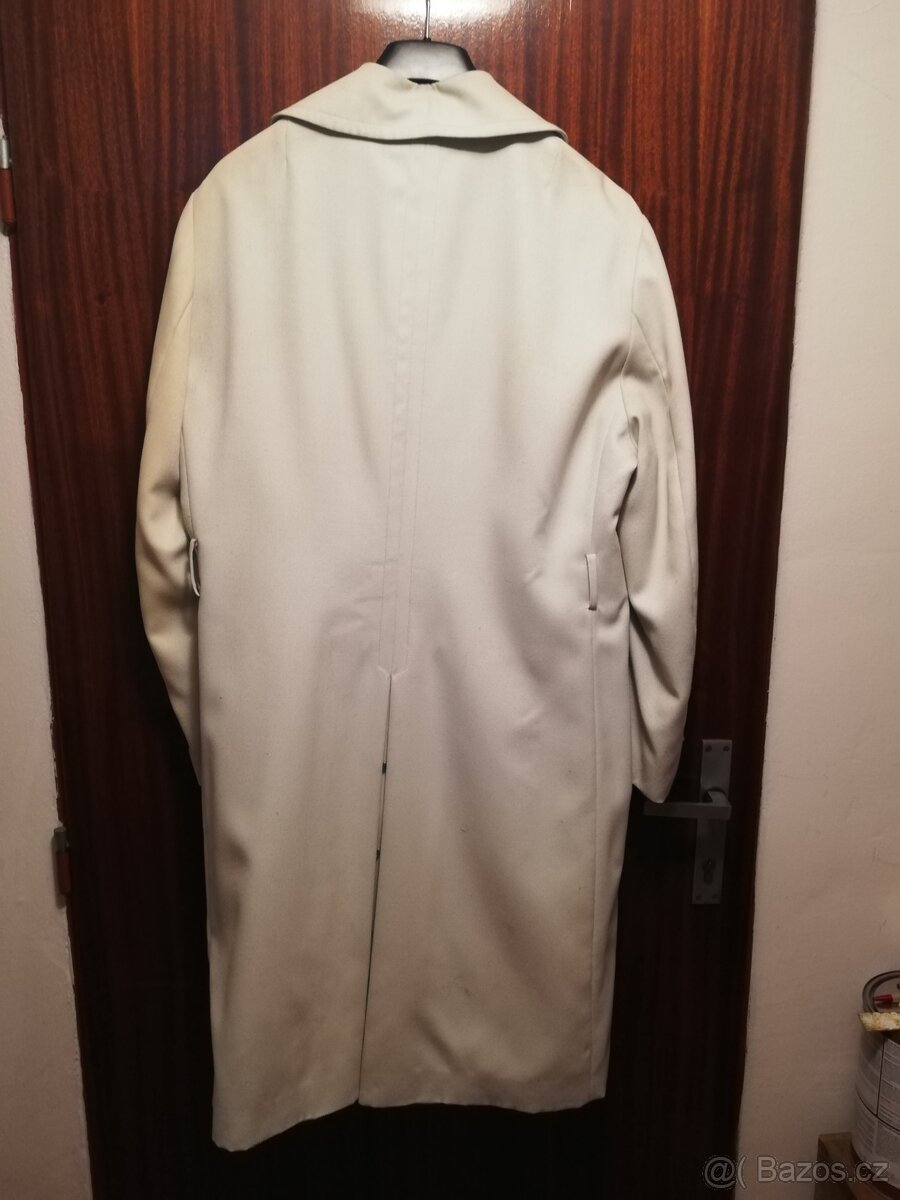 Bílý napoleonský kabát - 2