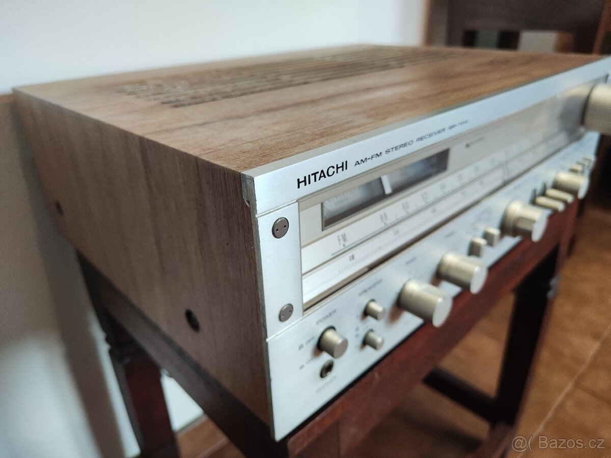 stereo receiver Hitachi SR 704 (1978) - 2