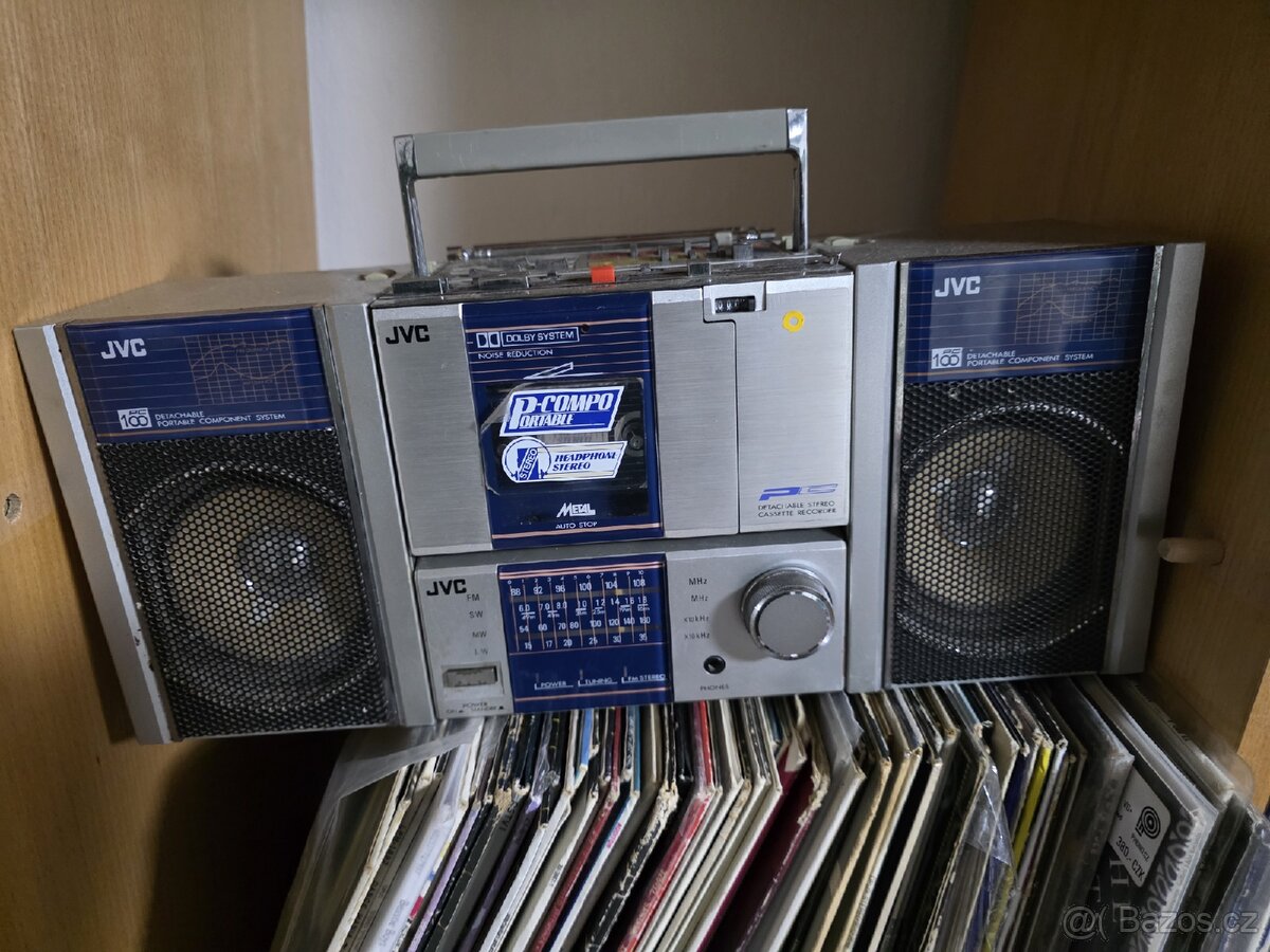 Mini boombox JVC, vyndavaci walkman - 2