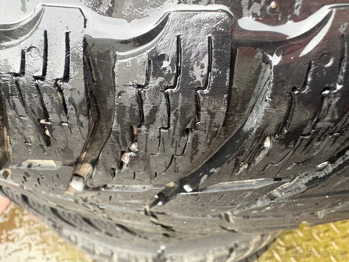 Pneumatiky zimní Nokia 225/65 R17 - 2