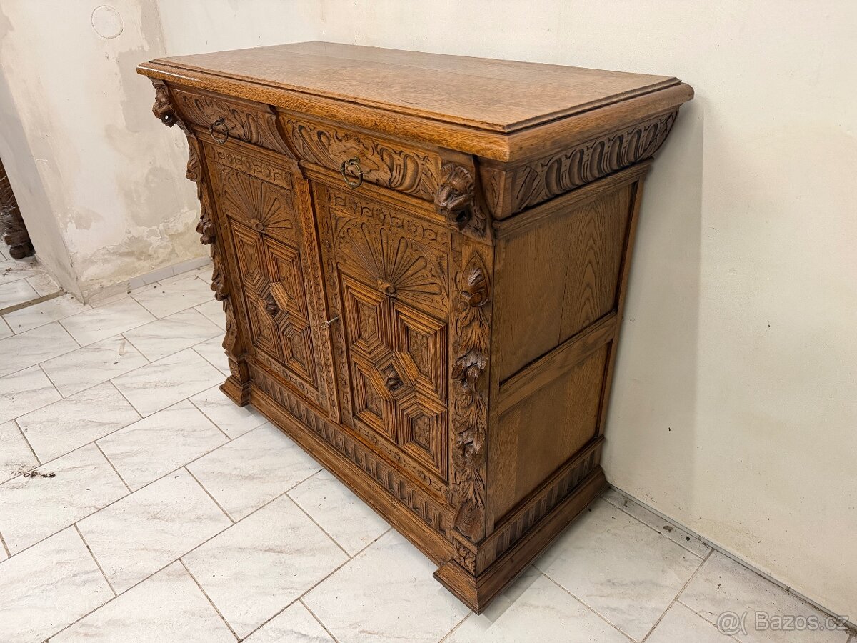 Starožitná skříň Mechelen - 2