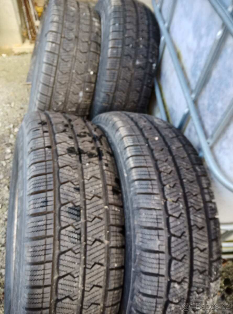 Zimní pneu Matador 225/75 R16C - 2