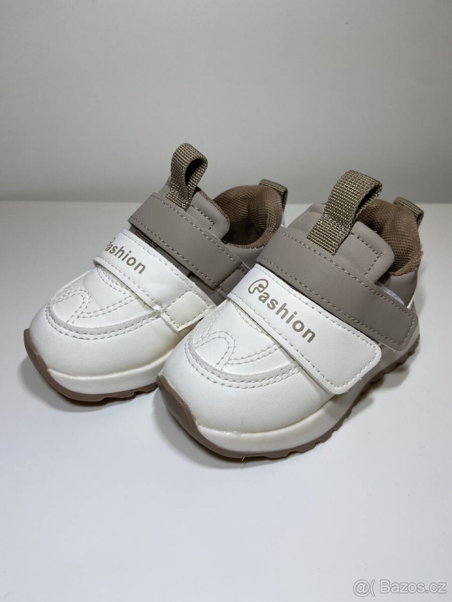 Dětské tenisky – nové - 2