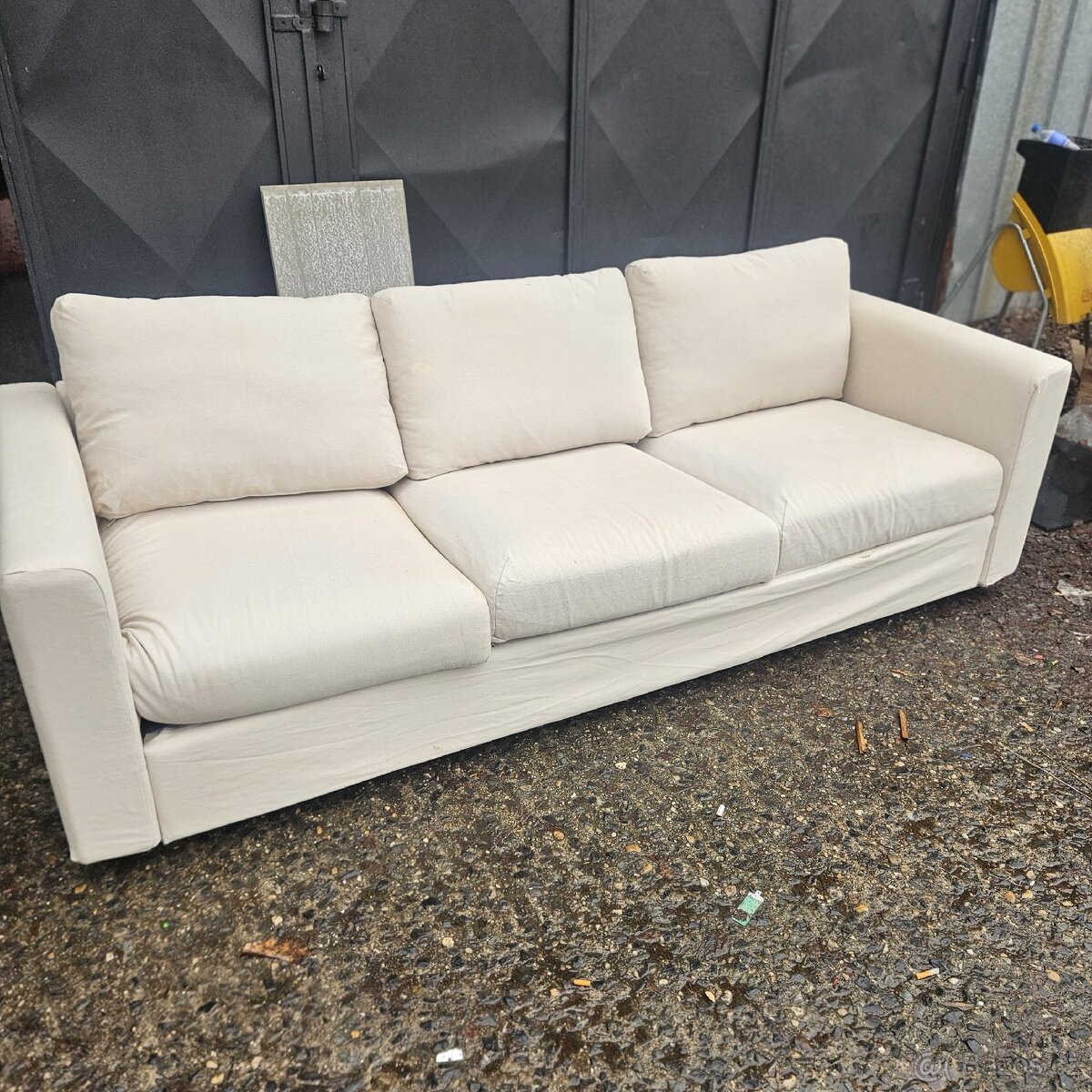 Prodám zánovní sedačku - 2