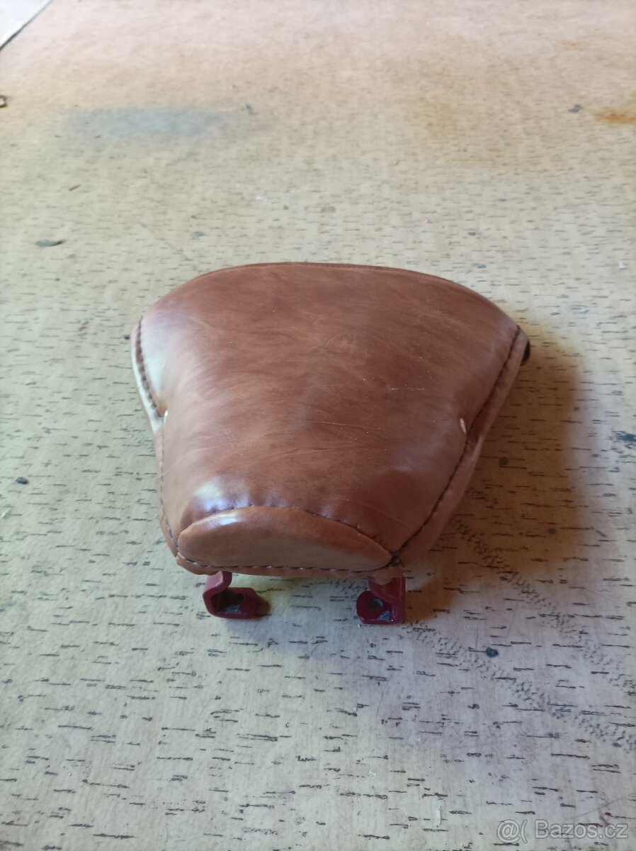 Jawa 250 pérák - 2