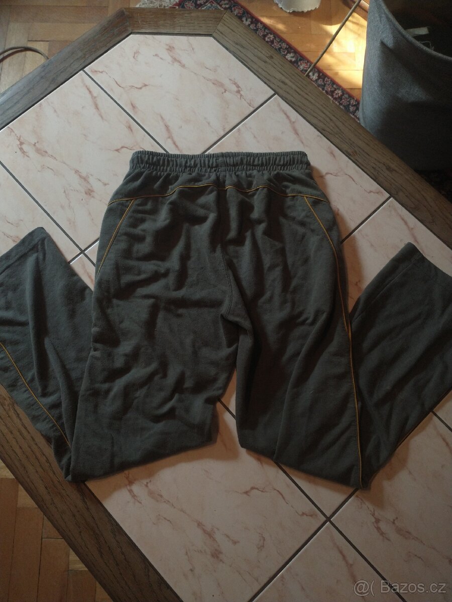 Chlapecké tepláky - 2