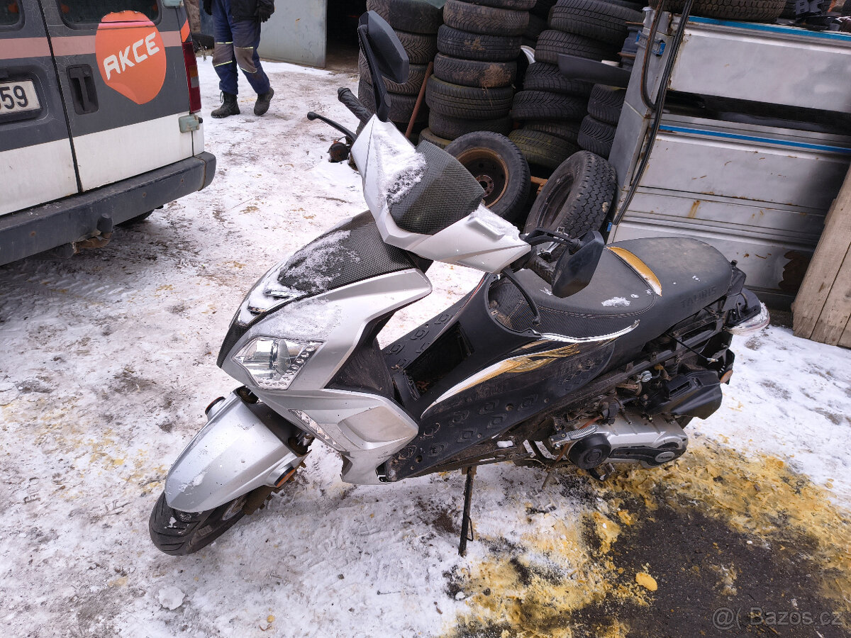 Tauris Strada 125 - 2