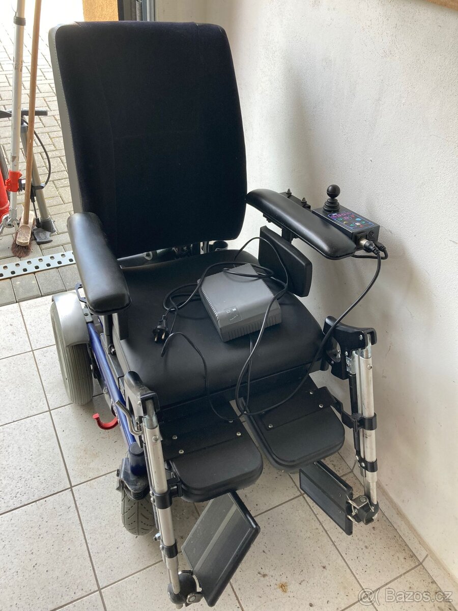 Elektrický invalidní vozík - 2