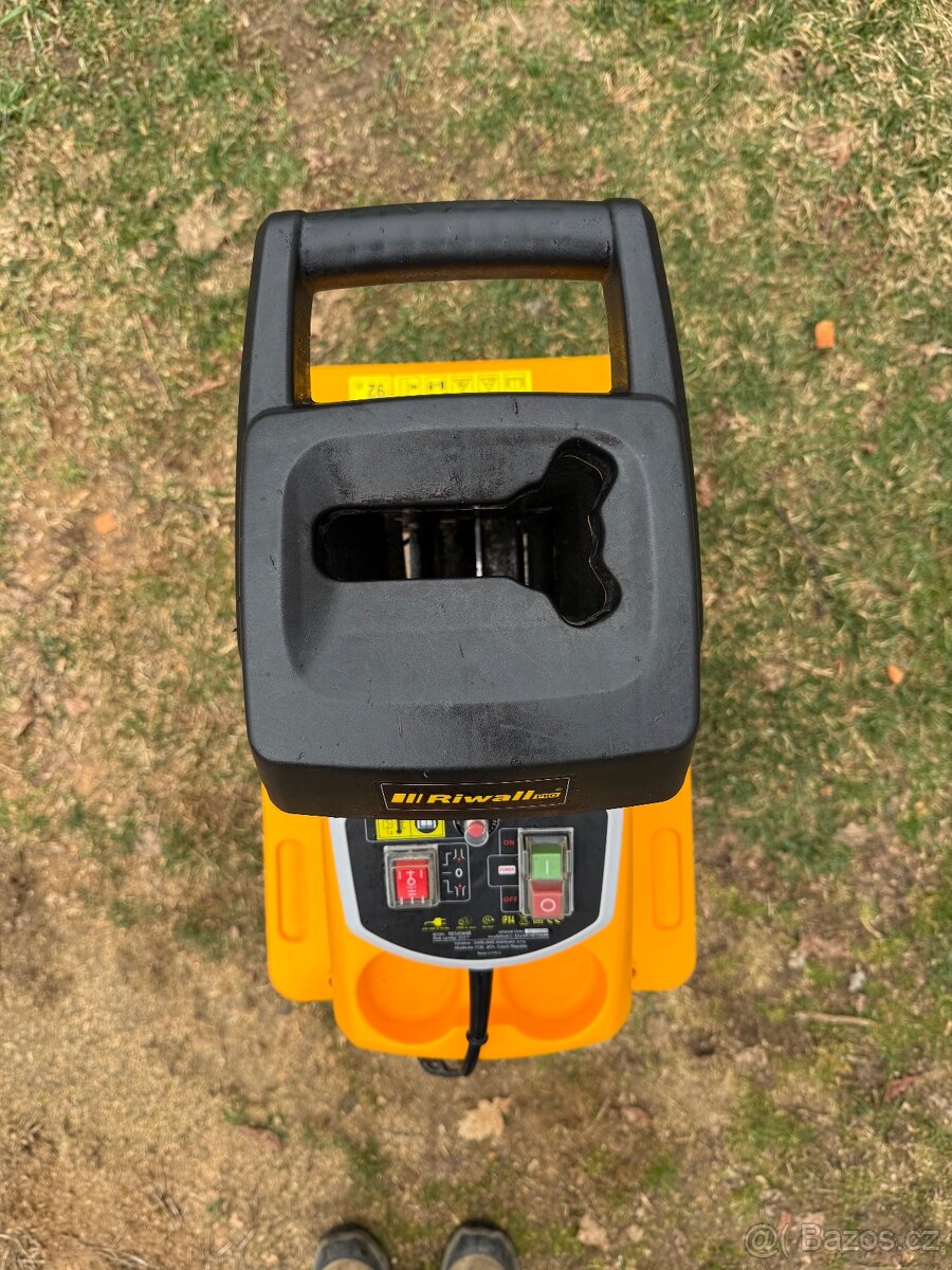 Štěpkovač Riwall Pro RES3044B - 2