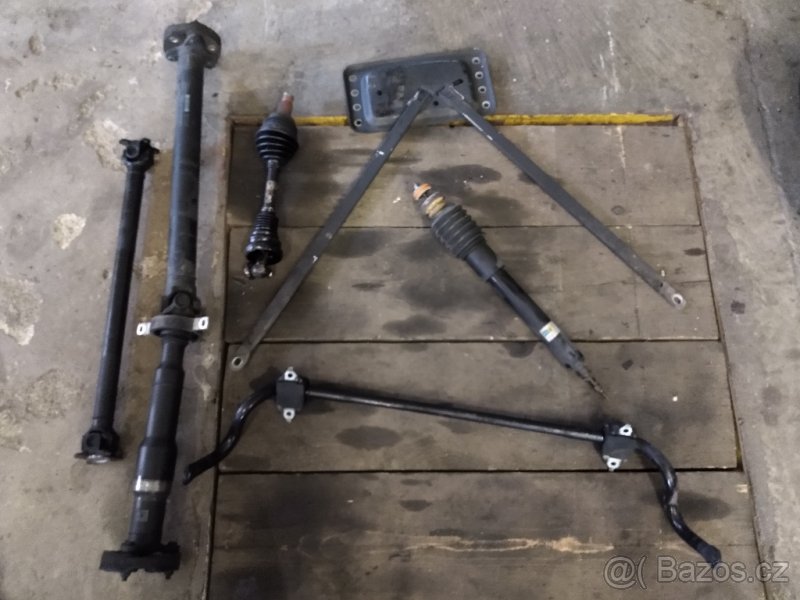 BMW E92 330XD 170 KW díly z vozu - 2