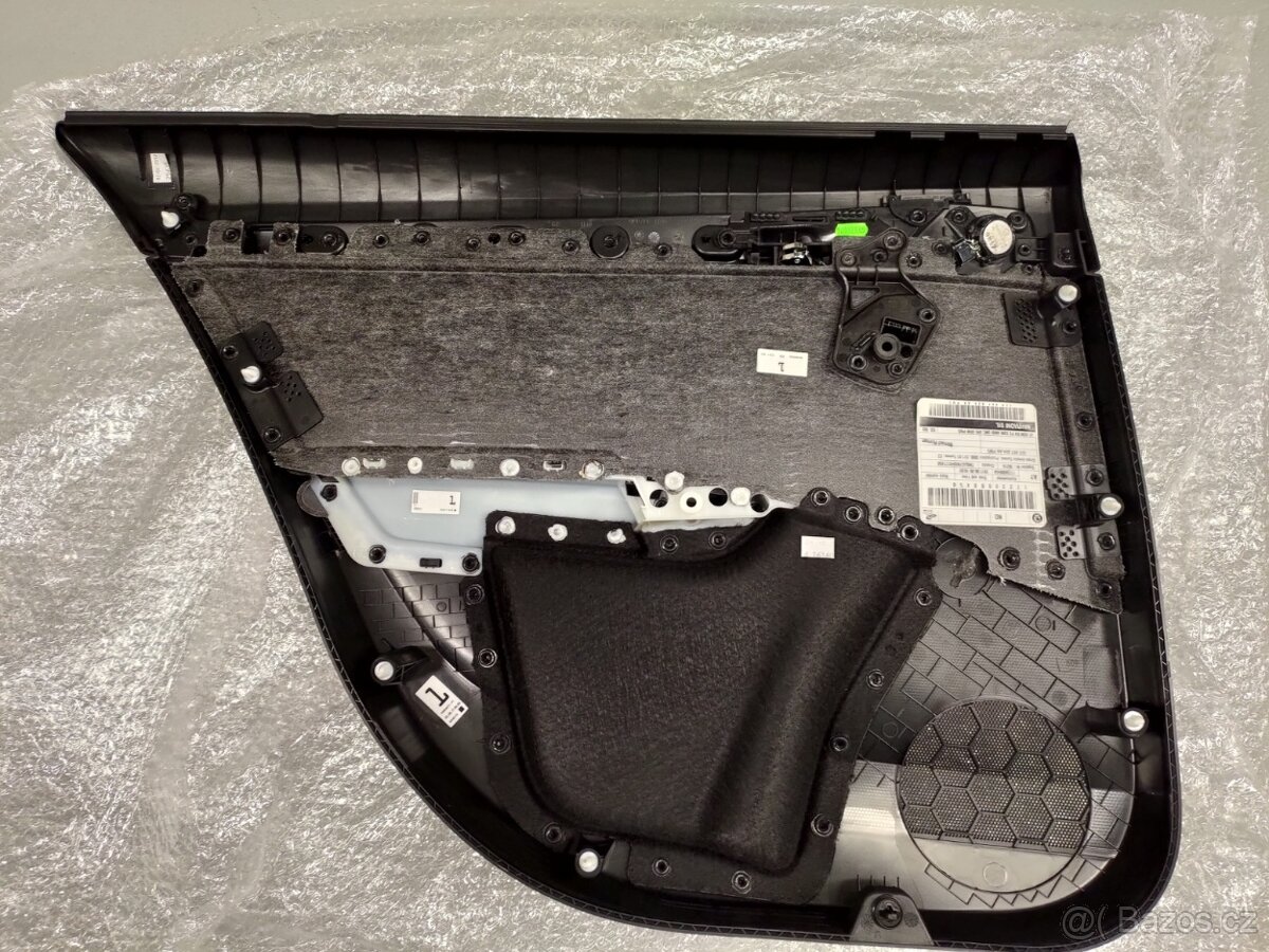 Tapecírunk, výplň dveří OCT 3 Combi zadní pravá - 2